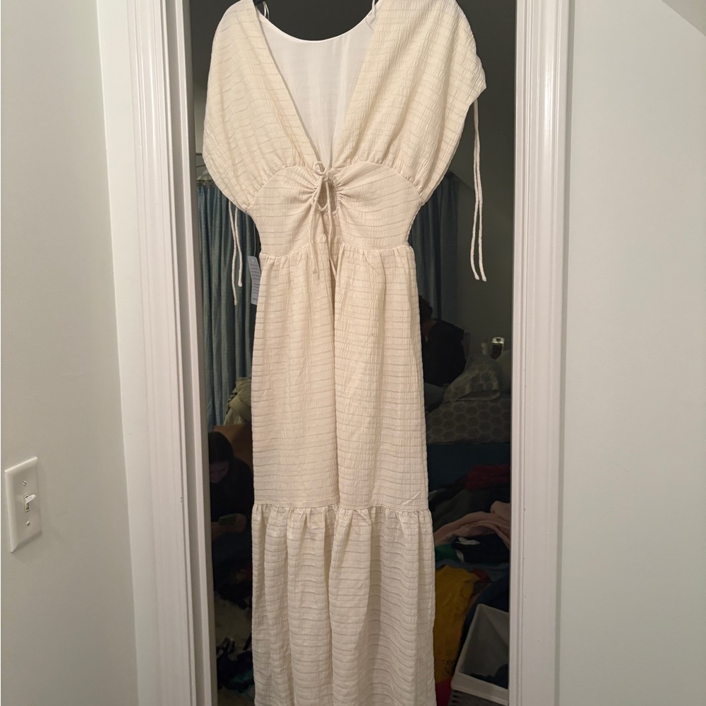 MELLODAY Cream Gathered Maxi Dress